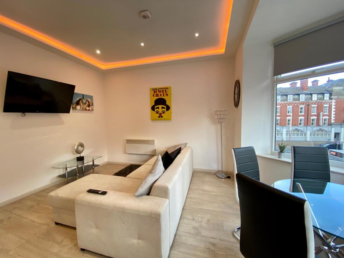 Princess Theatre Beach View Apartments By Blackpool Service Apartments Экстерьер фото