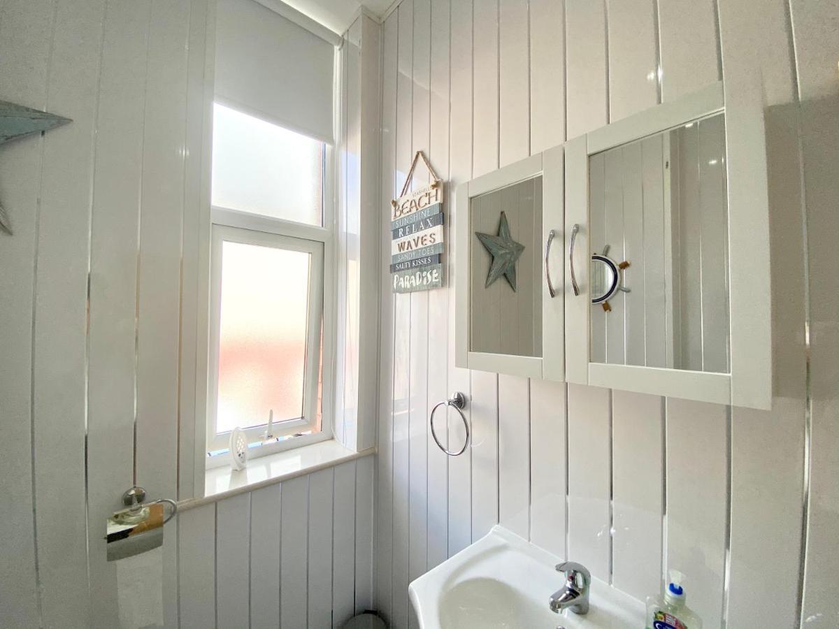 Princess Theatre Beach View Apartments By Blackpool Service Apartments Экстерьер фото